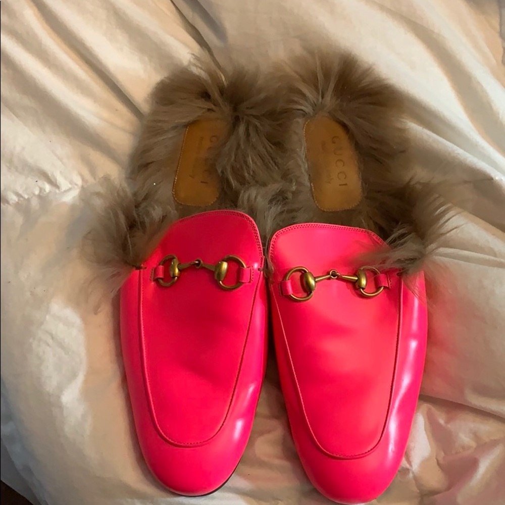 Gucci slippers